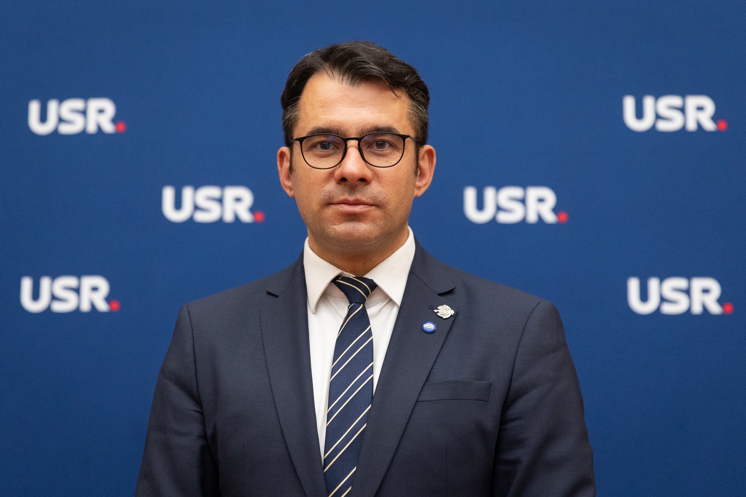 Senatorii USR cer sesiune extraordinară ca președintele Iohannis să explice motivele reale care au dus la anularea alegerilor prezidențiale